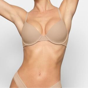 SKIMS Smooth Nude Underwire Bra - Tan